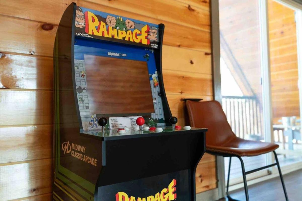 Hébergement de vacances Indoor Pool, Volleyball Beach, Mountain View, Luxury Gatlinburg