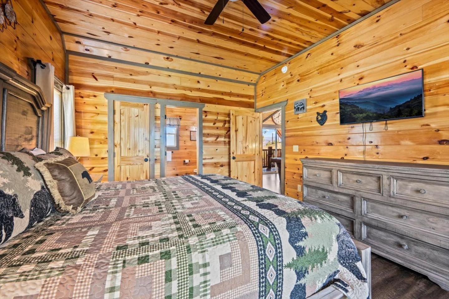 Hébergement de vacances Indoor Pool, Volleyball Beach, Mountain View, Luxury *