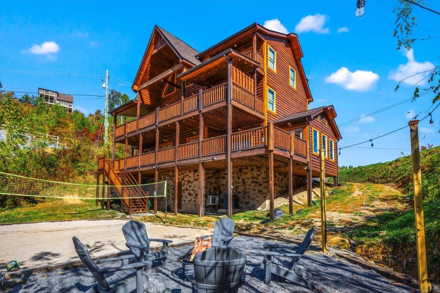 Hébergement de vacances Indoor Pool, Volleyball Beach, Mountain View, Luxury Gatlinburg