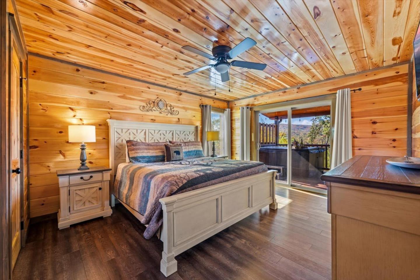 Indoor Pool, Volleyball Beach, Mountain View, Luxury *