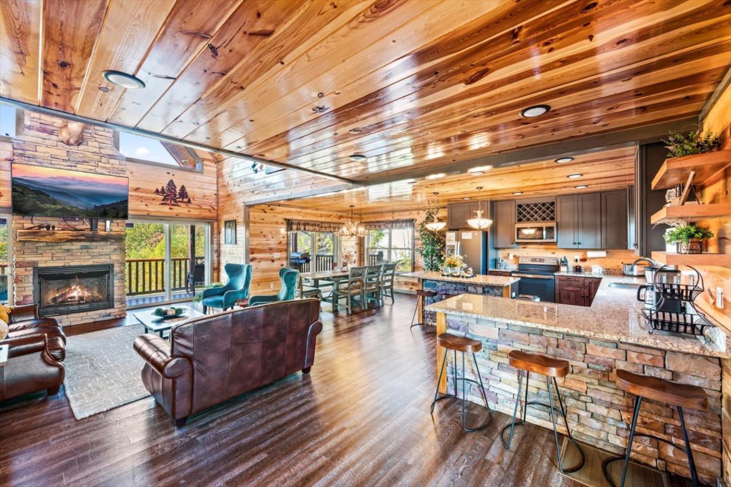 Indoor Pool, Volleyball Beach, Mountain View, Luxury *