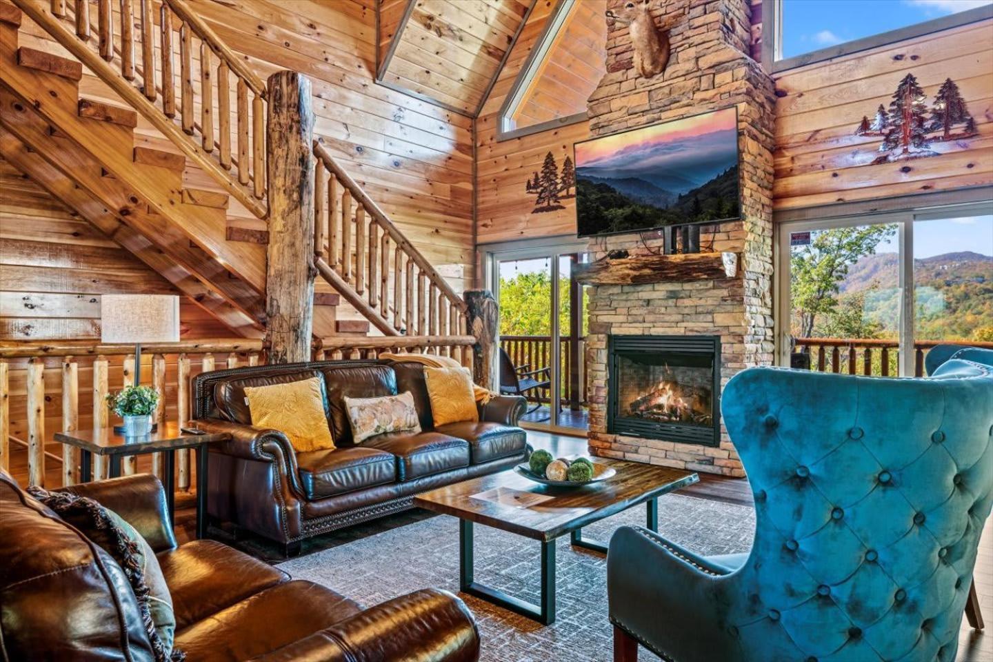 Indoor Pool, Volleyball Beach, Mountain View, Luxury Hébergement de vacances *