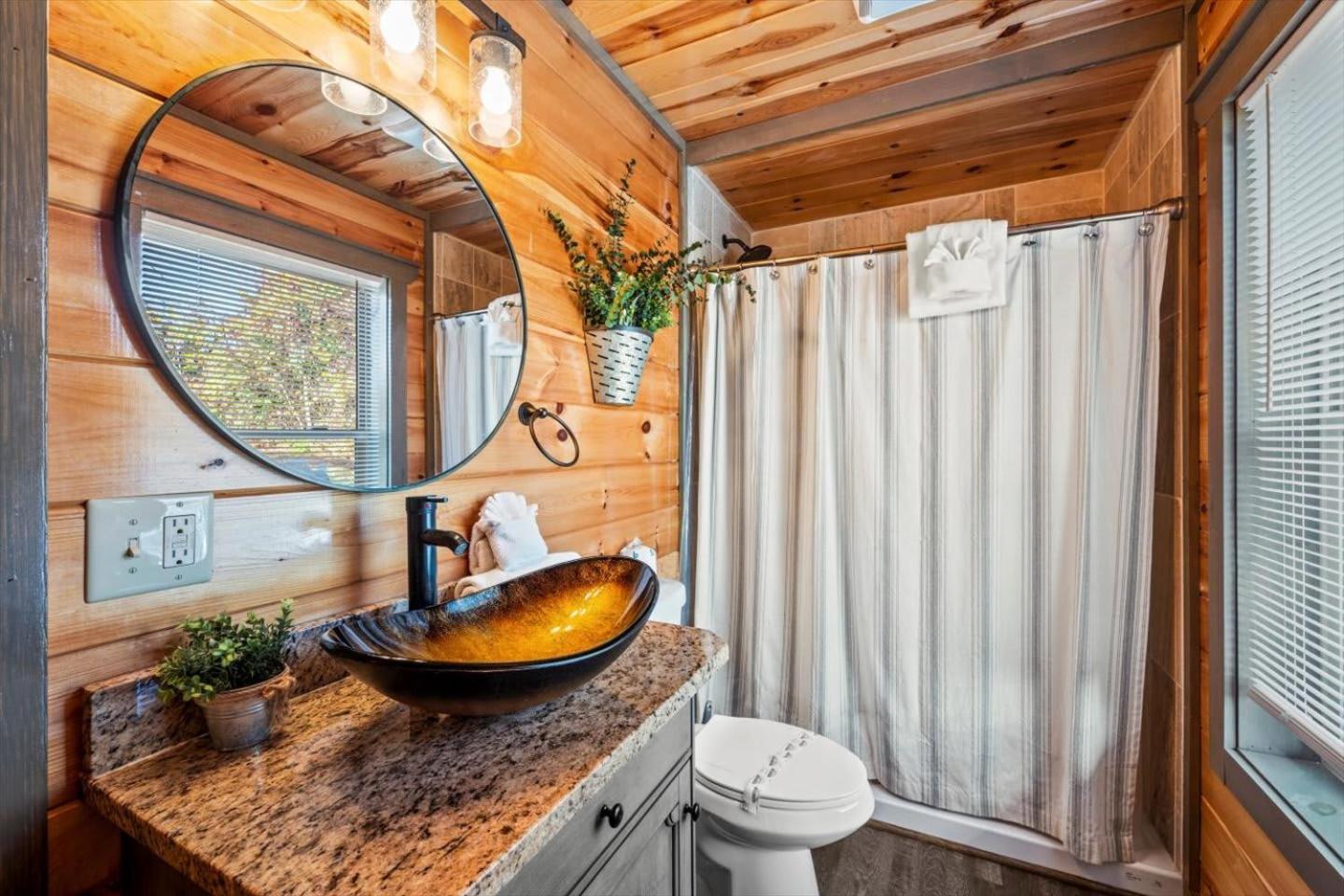 Hébergement de vacances Indoor Pool, Volleyball Beach, Mountain View, Luxury Gatlinburg